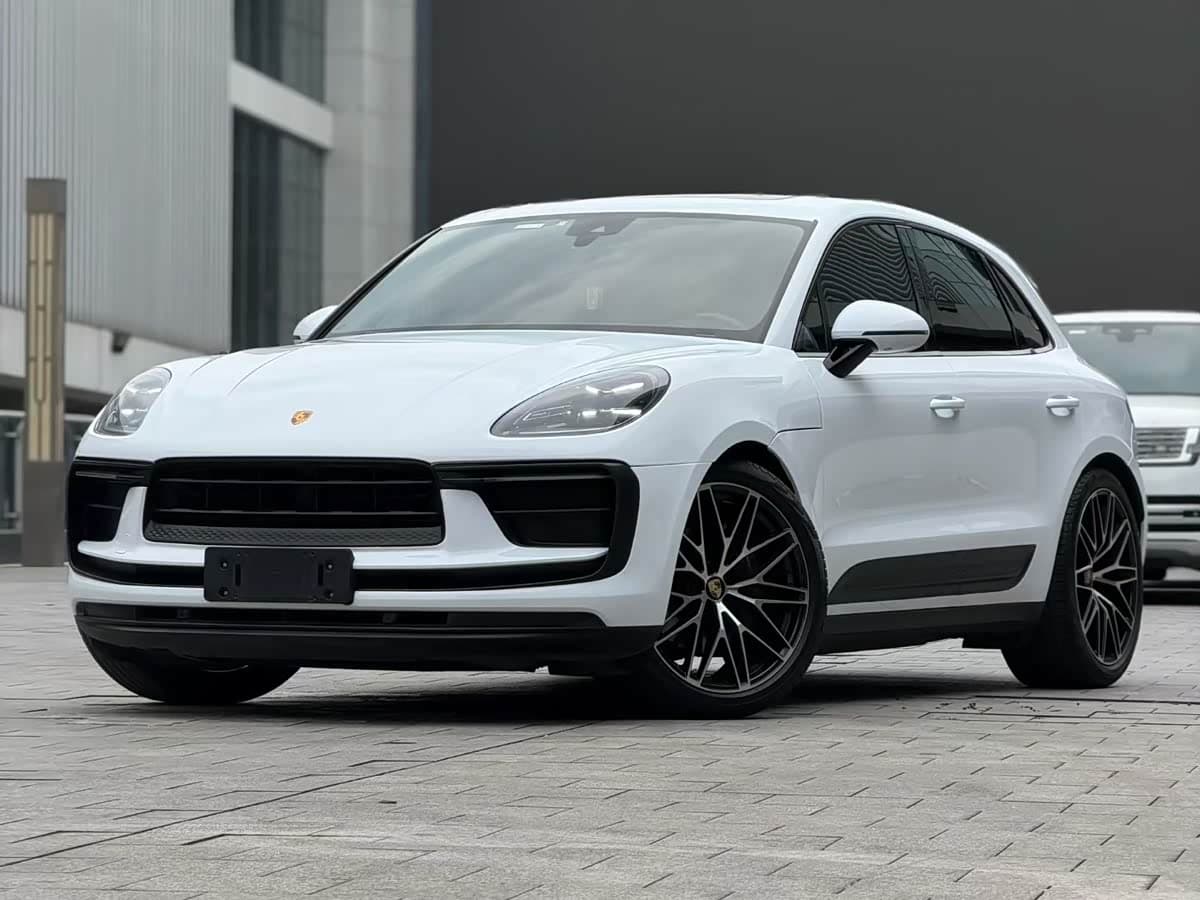 Porsche Macan 2022 — Фото 1/16