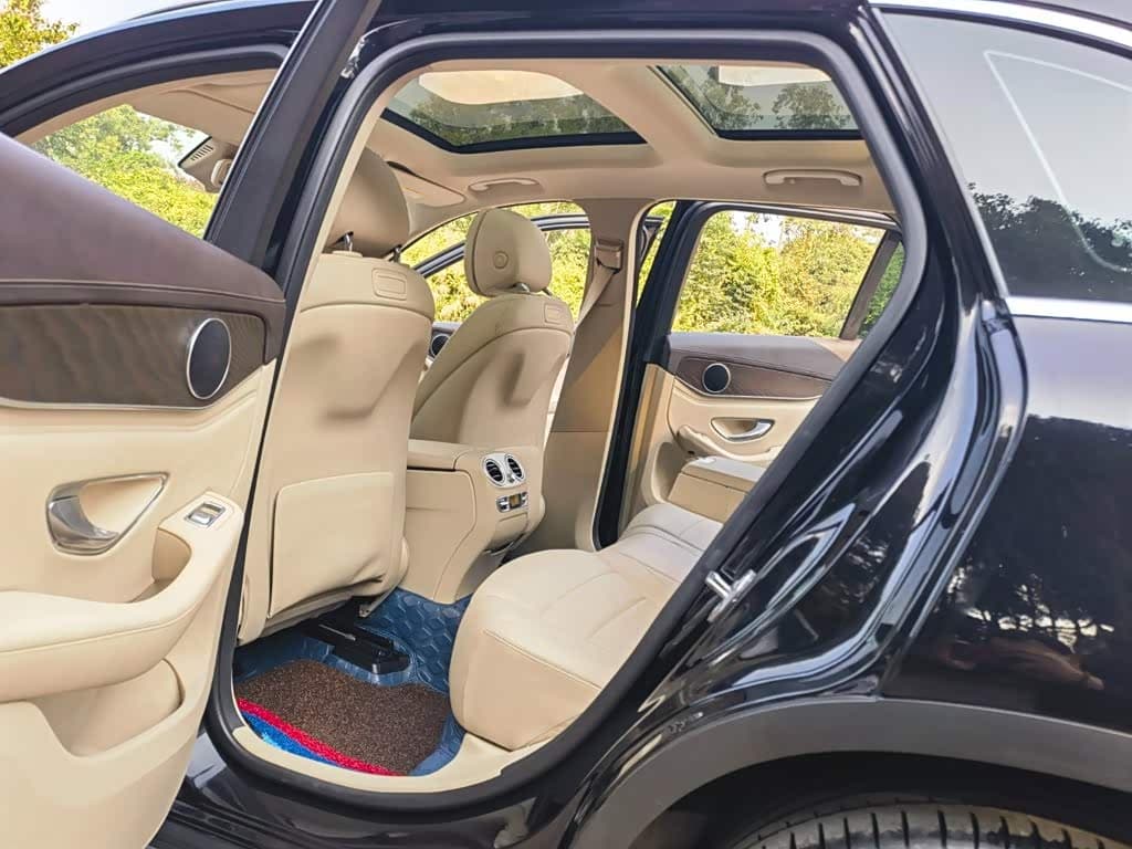 Mercedes-Benz GLC 2018 — Фото 10/20