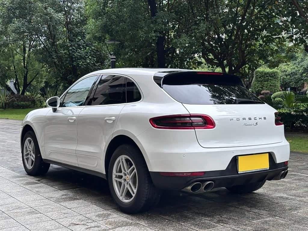 Porsche Macan 2016 — Фото 7/9