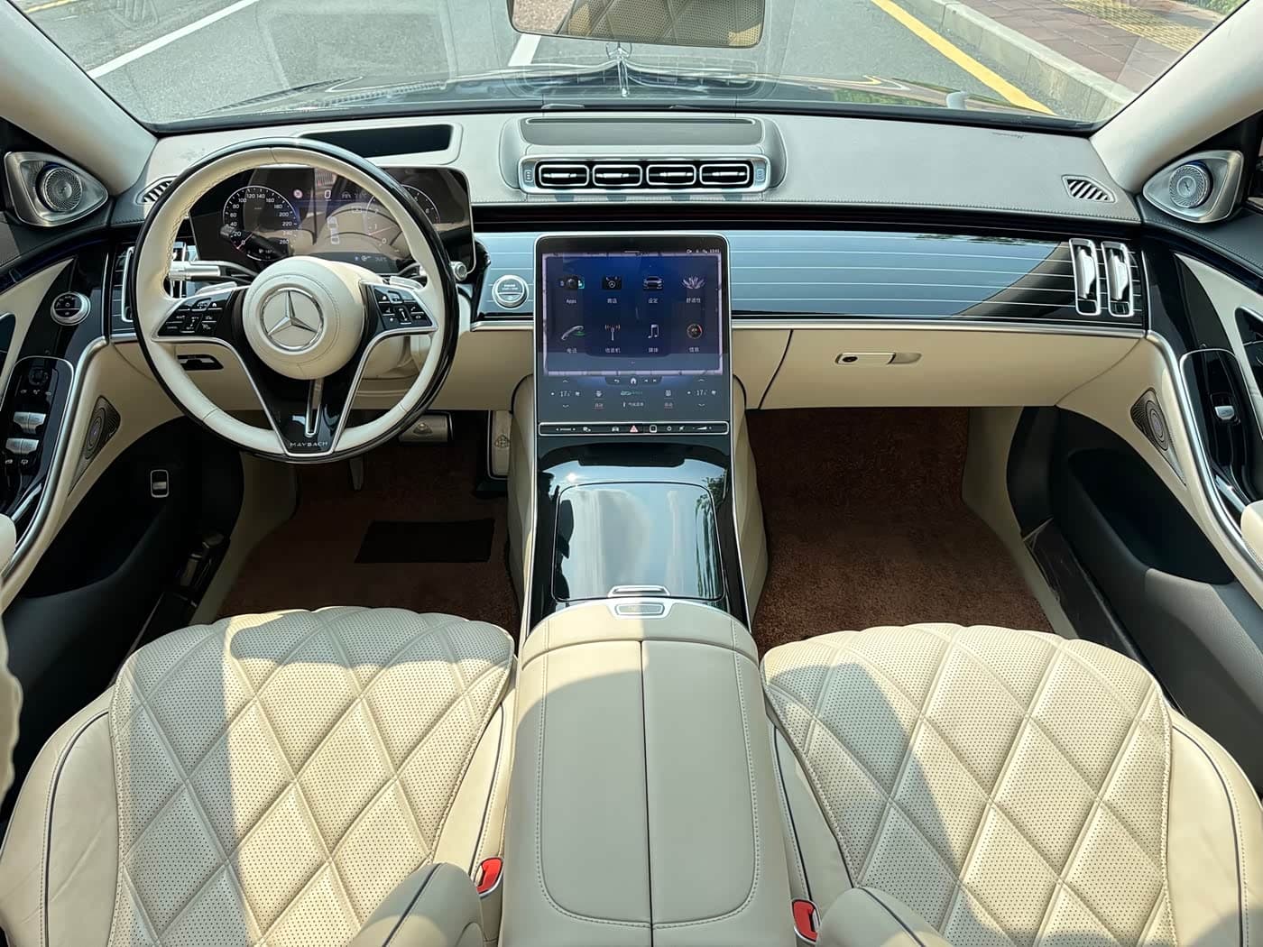 Mercedes-Benz Maybach S-Class 2023 — Фото 11/13