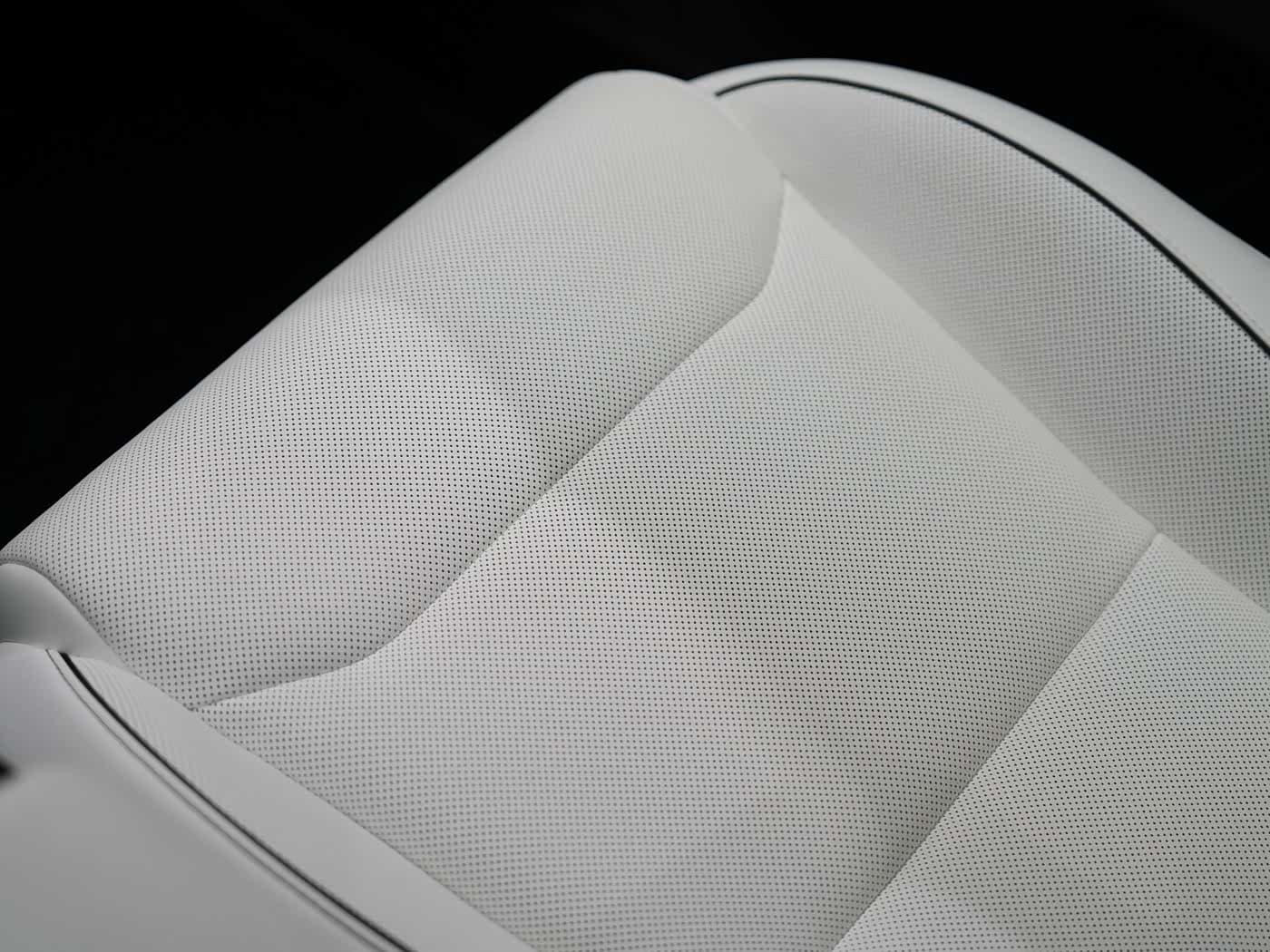 Tesla Model X 2023 — Фото 8/20