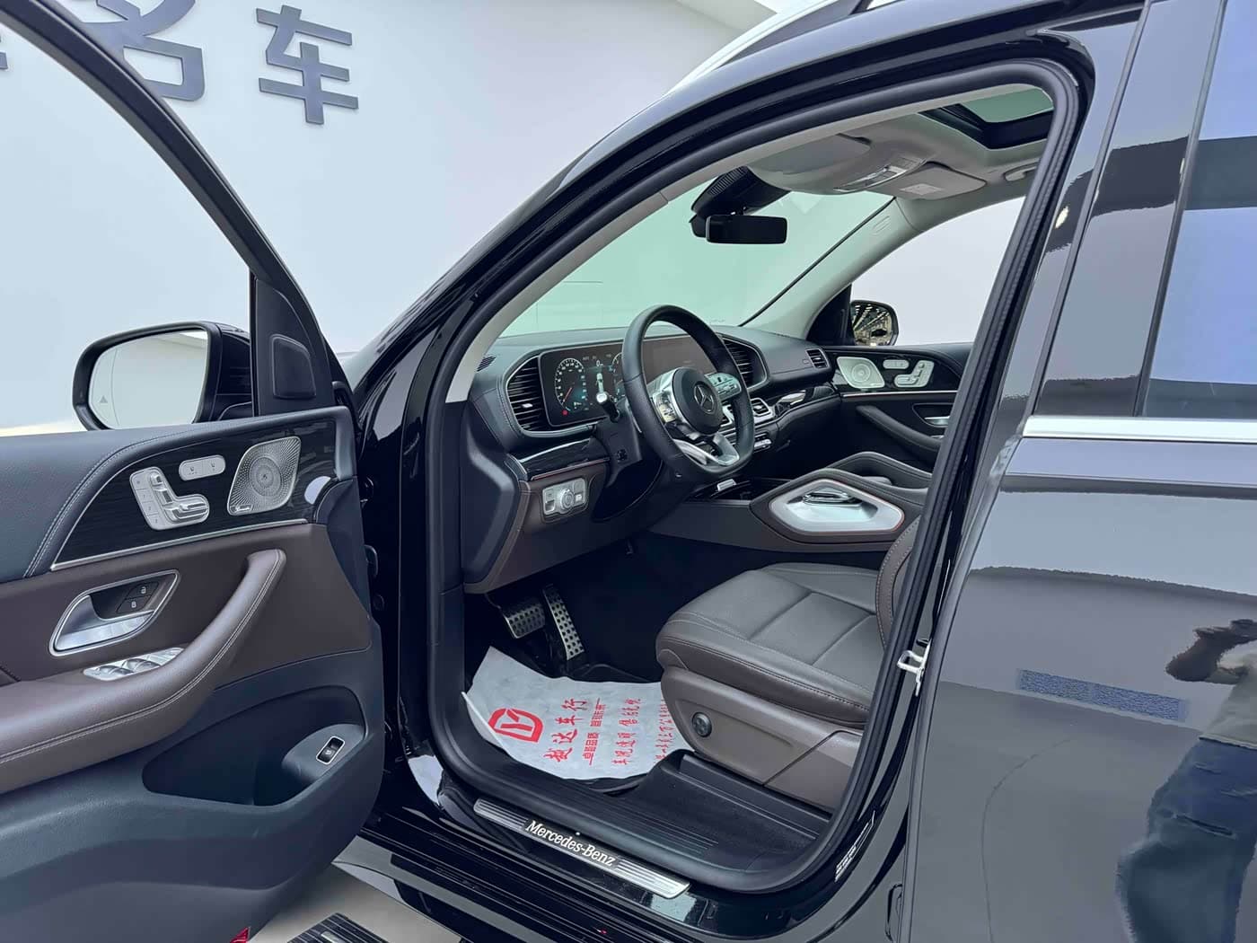 Mercedes-Benz GLS 2022 — Фото 7/20