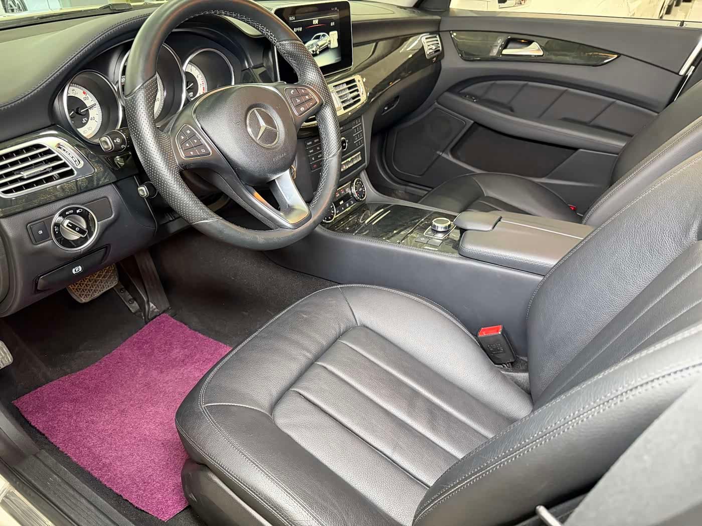 Mercedes-Benz CLS 2015 — Фото 10/17