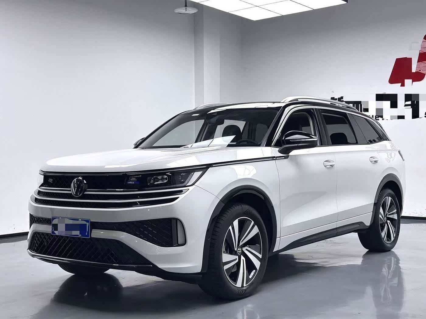 Volkswagen Talagon 2023 — Фото 1/9