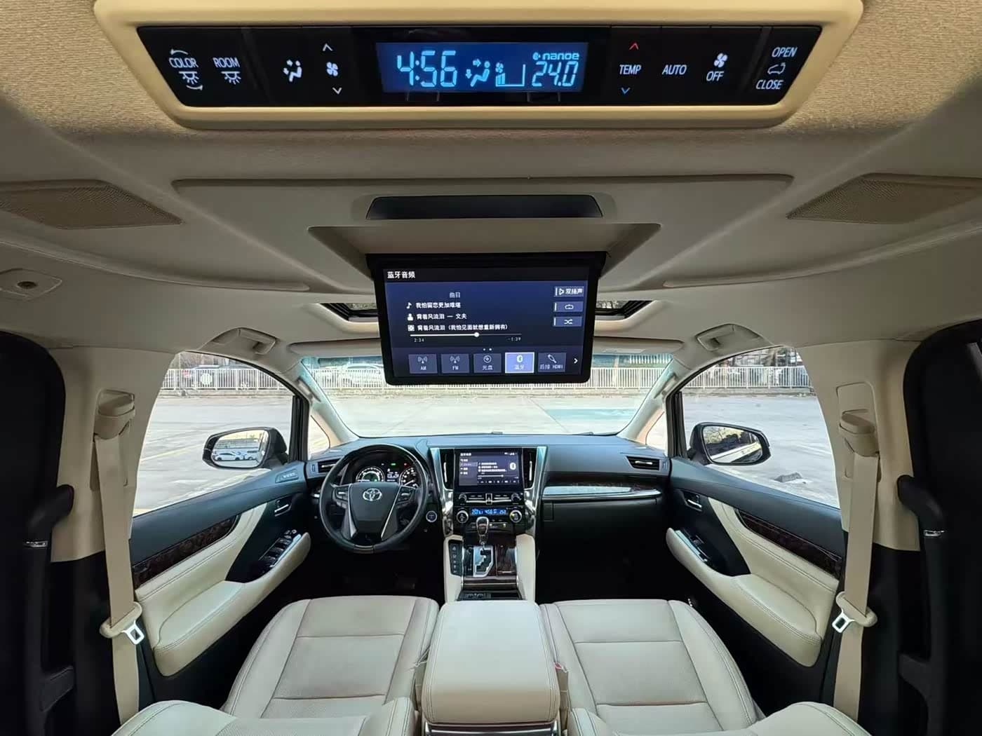 Toyota Alphard 2022 — Фото 4/9