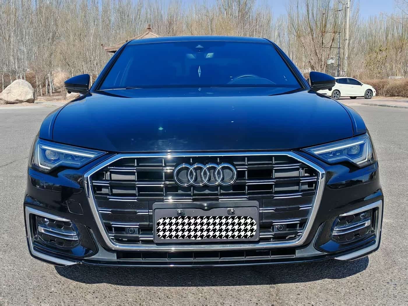 Audi A6L 2023 — Фото 2/9