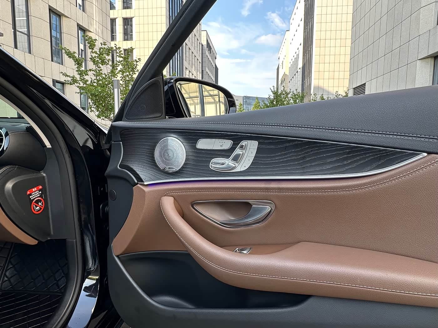 Mercedes-Benz E-Class 2020 — Фото 7/20