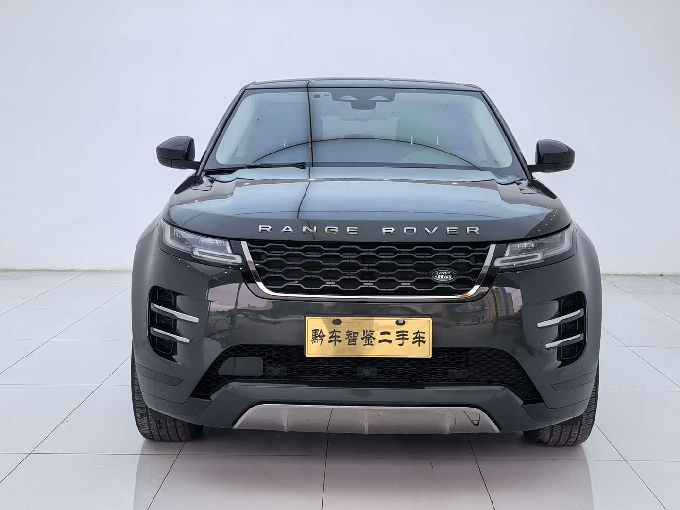 Land Rover Range Rover Evoque 2022 — Фото 2/20