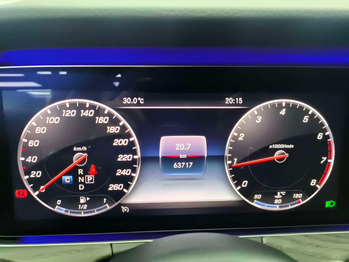 Mercedes-Benz E-Class 2020 — Фото 9/13
