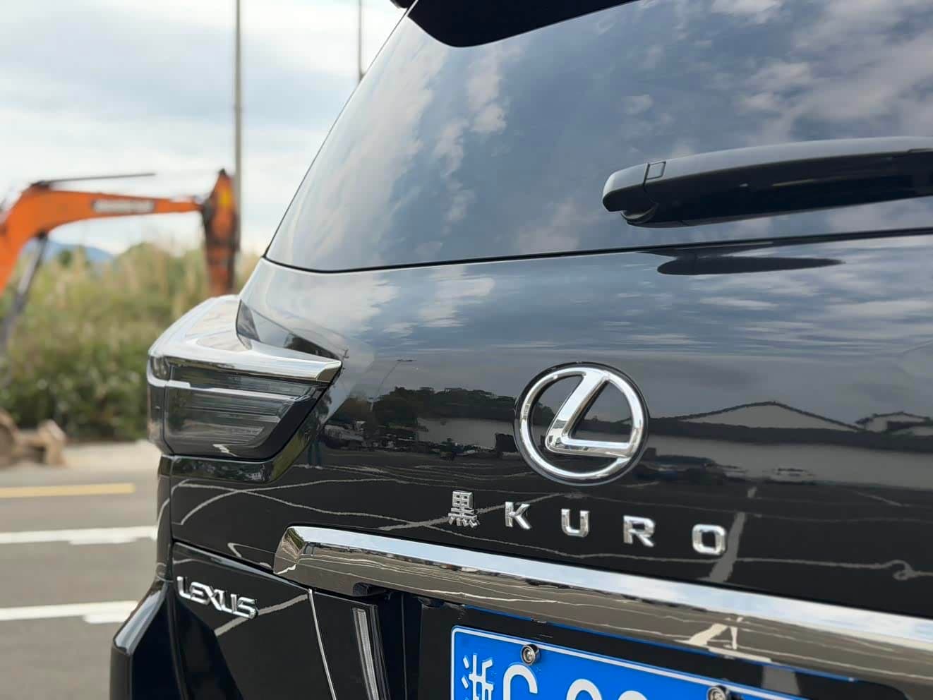 Lexus LX 2019 — Фото 10/14