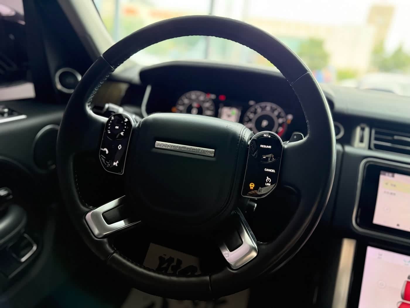 Land Rover Range Rover 2019 — Фото 9/17