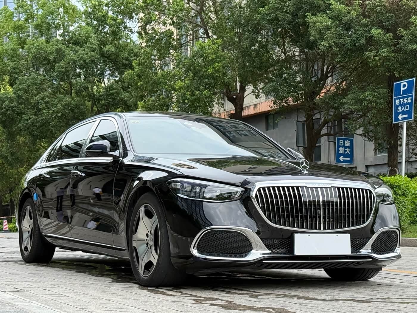 Mercedes-Benz Maybach S-Class 2022 — Фото 3/20