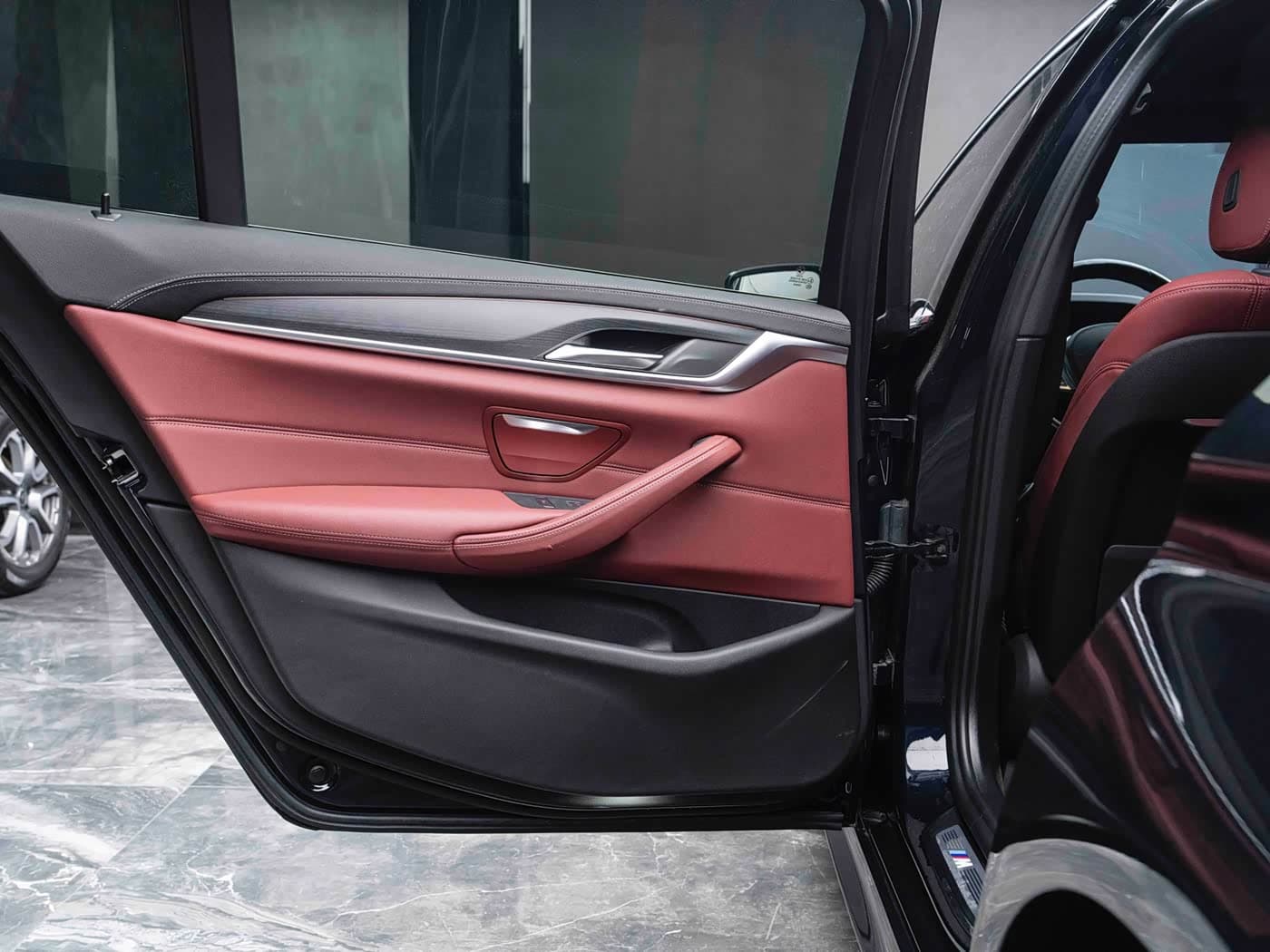 BMW 5 Series New Energy 2023 — Фото 14/20