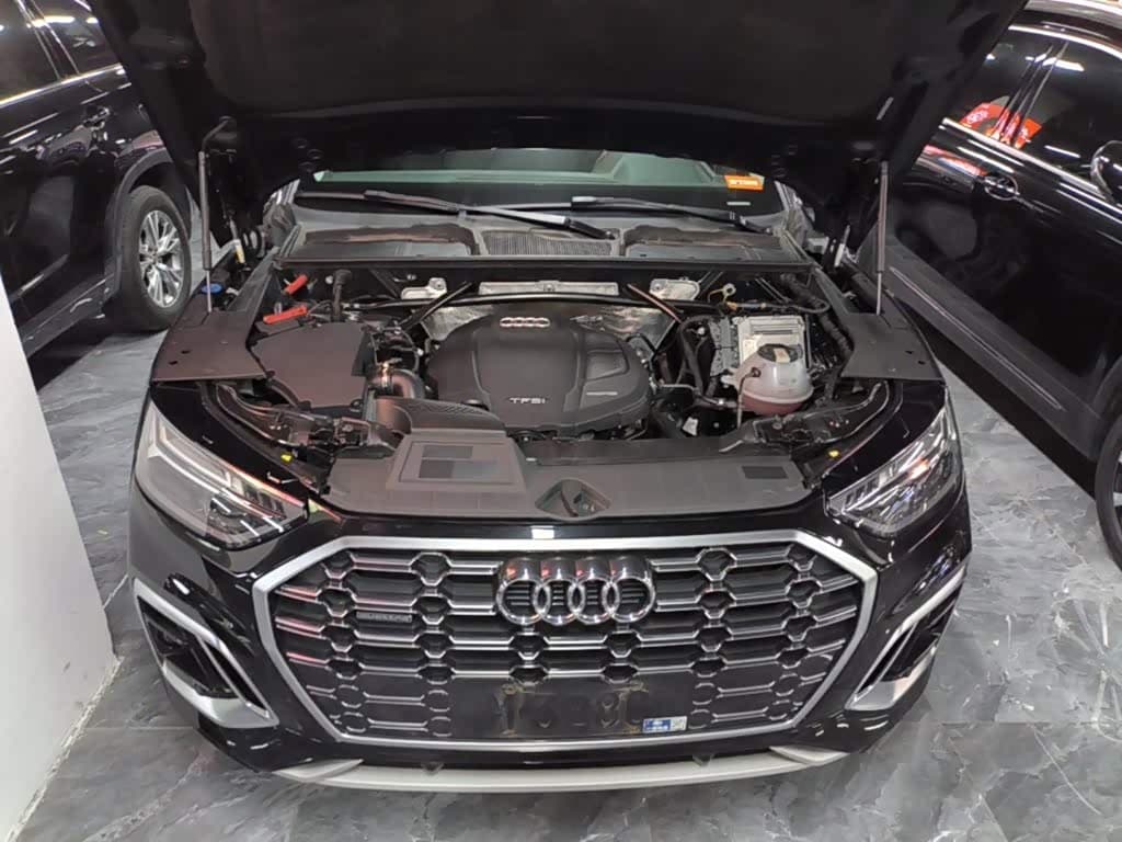 Audi Q5L 2022 — Фото 20/20