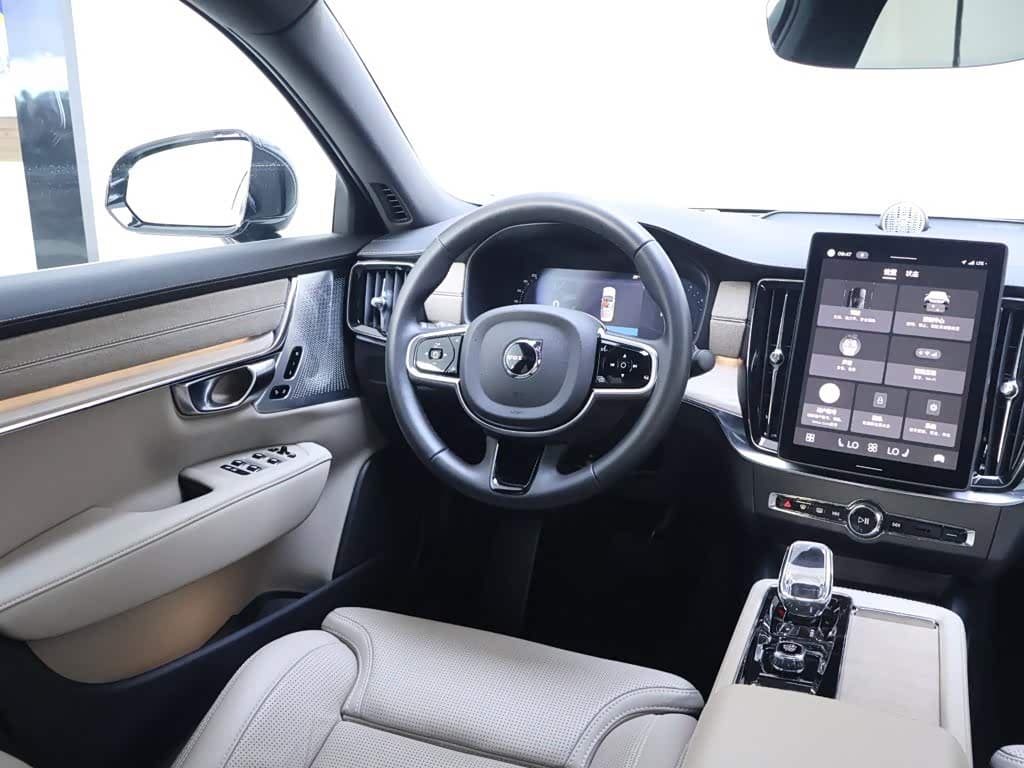 Volvo S90 2025 — Фото 14/20