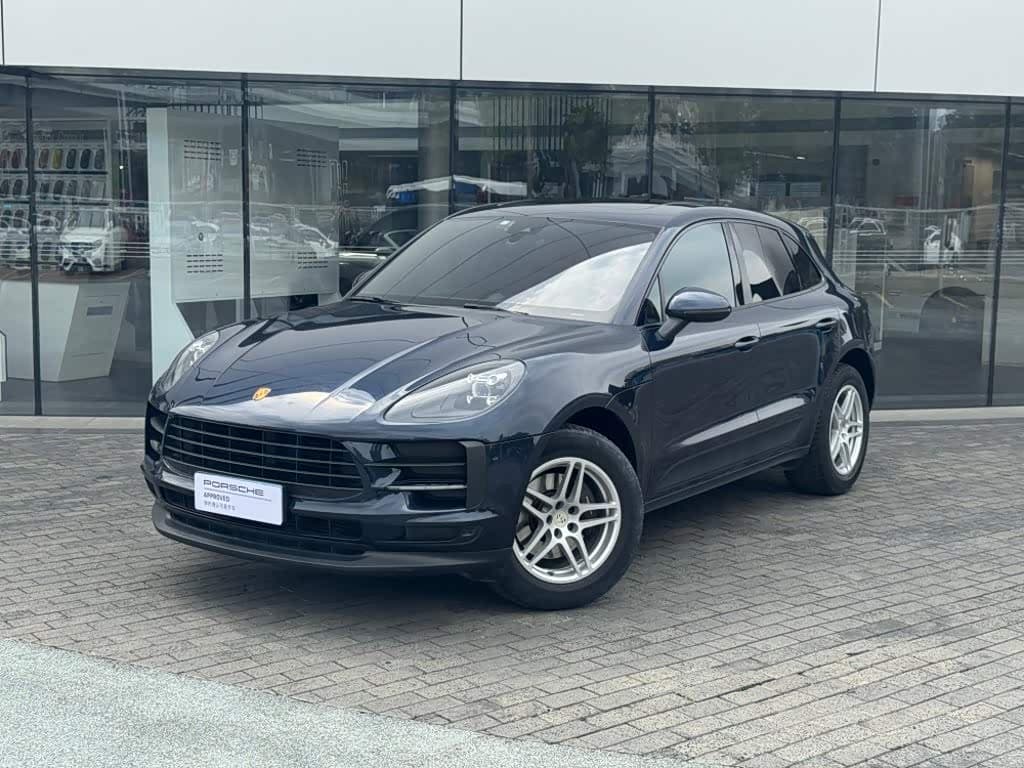 Porsche Macan 2021 — Фото 1/12