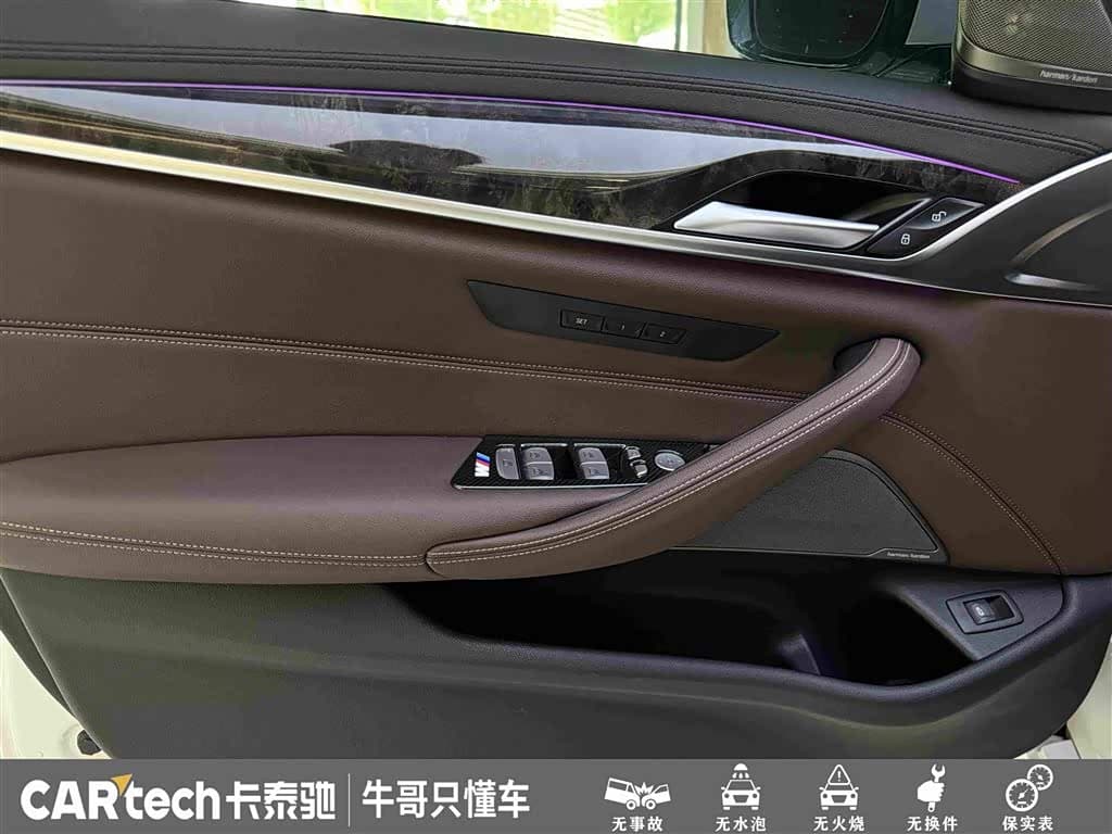 BMW 5 Series 2019 — Фото 14/20