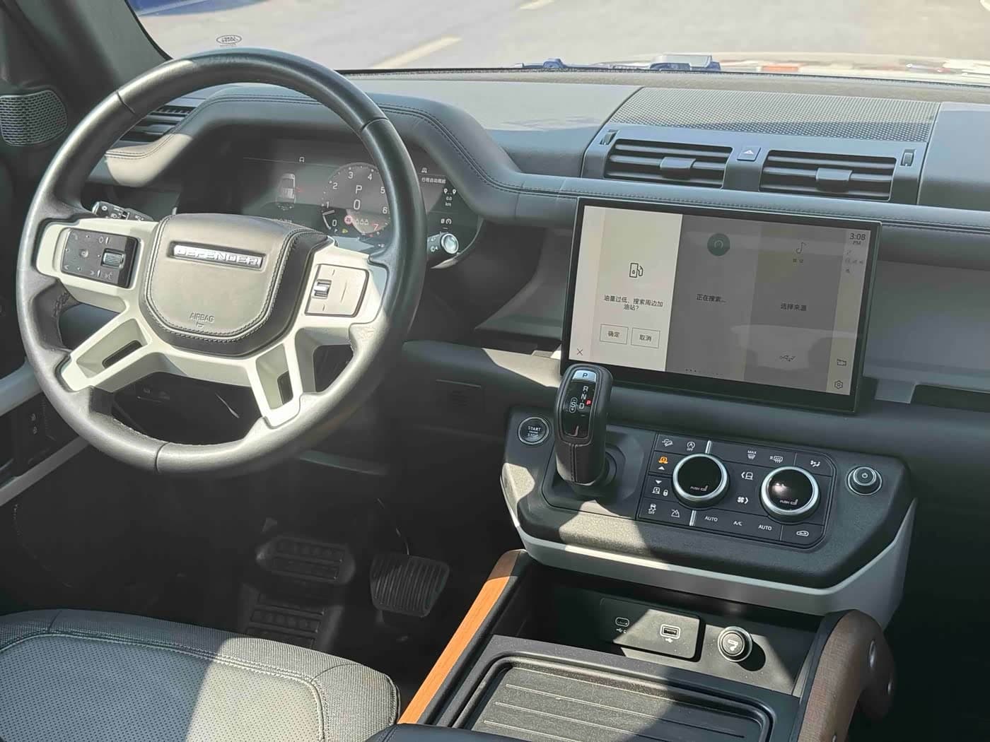 Land Rover Defender 2023 — Фото 14/16