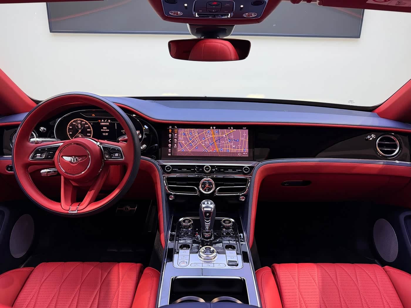 Bentley Flying Spur 2022 — Фото 7/14