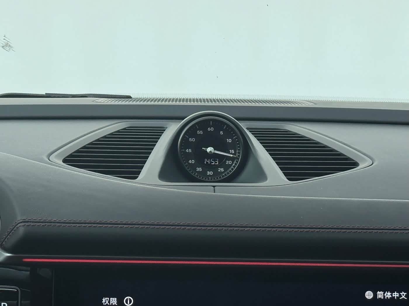 Porsche Macan EV 2025 — Фото 19/20