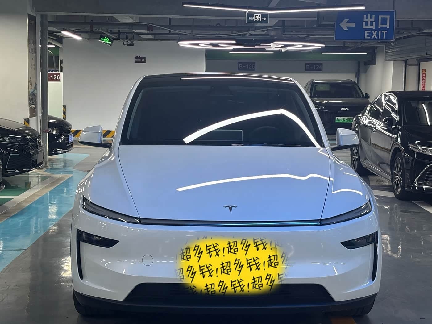 Tesla Model Y 2025 — Фото 2/18