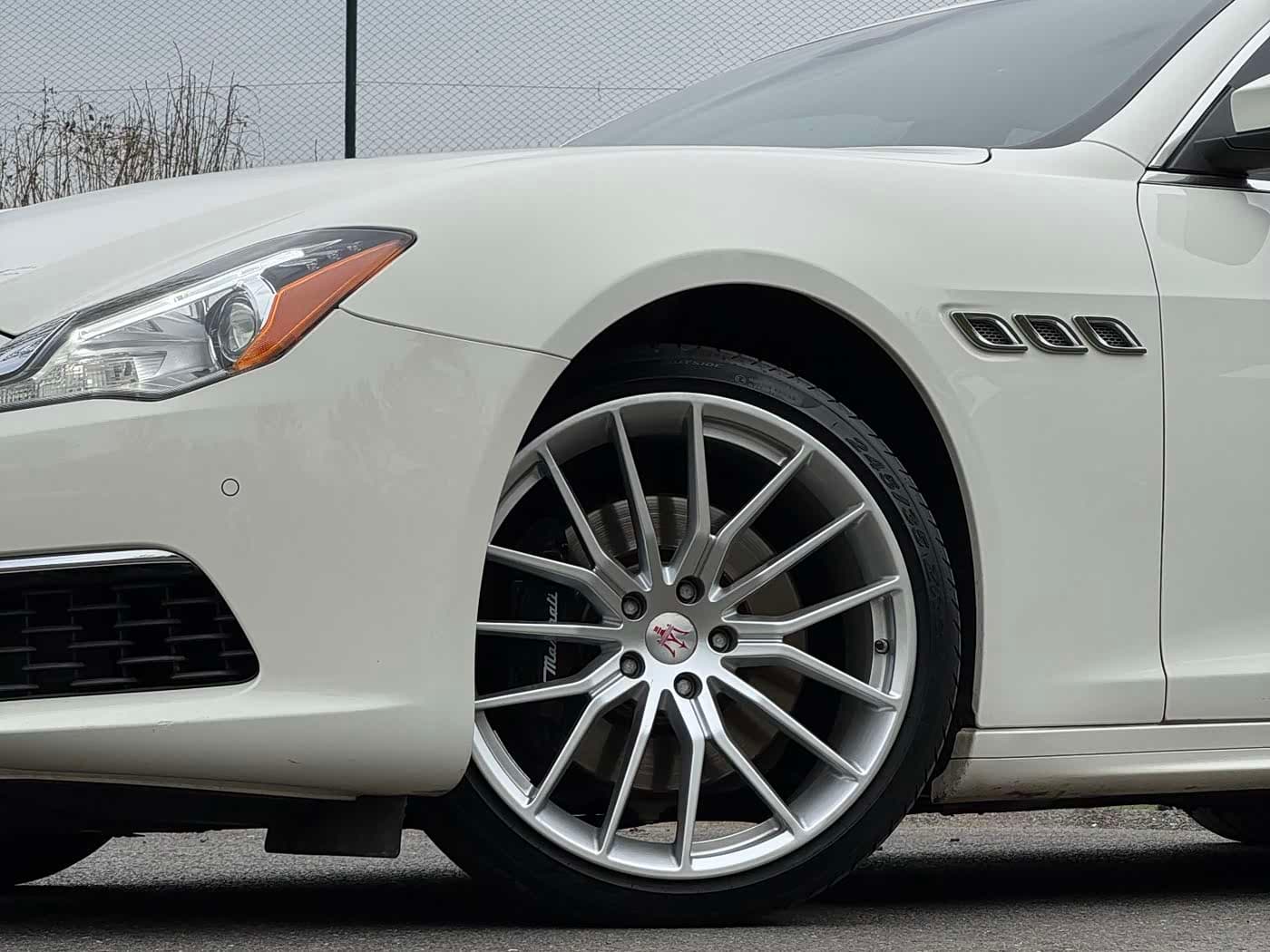 Maserati Quattroporte 2017 — Фото 7/20