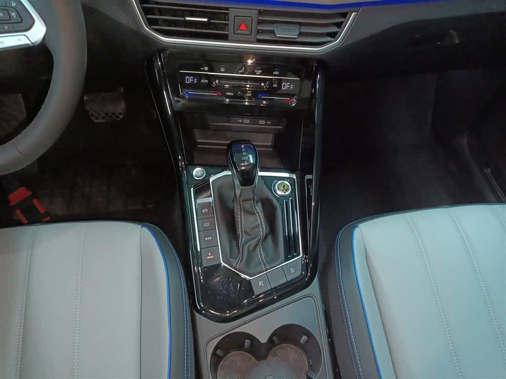 Volkswagen Tayron GTE Plug-in Hybrid 2023 — Фото 13/20