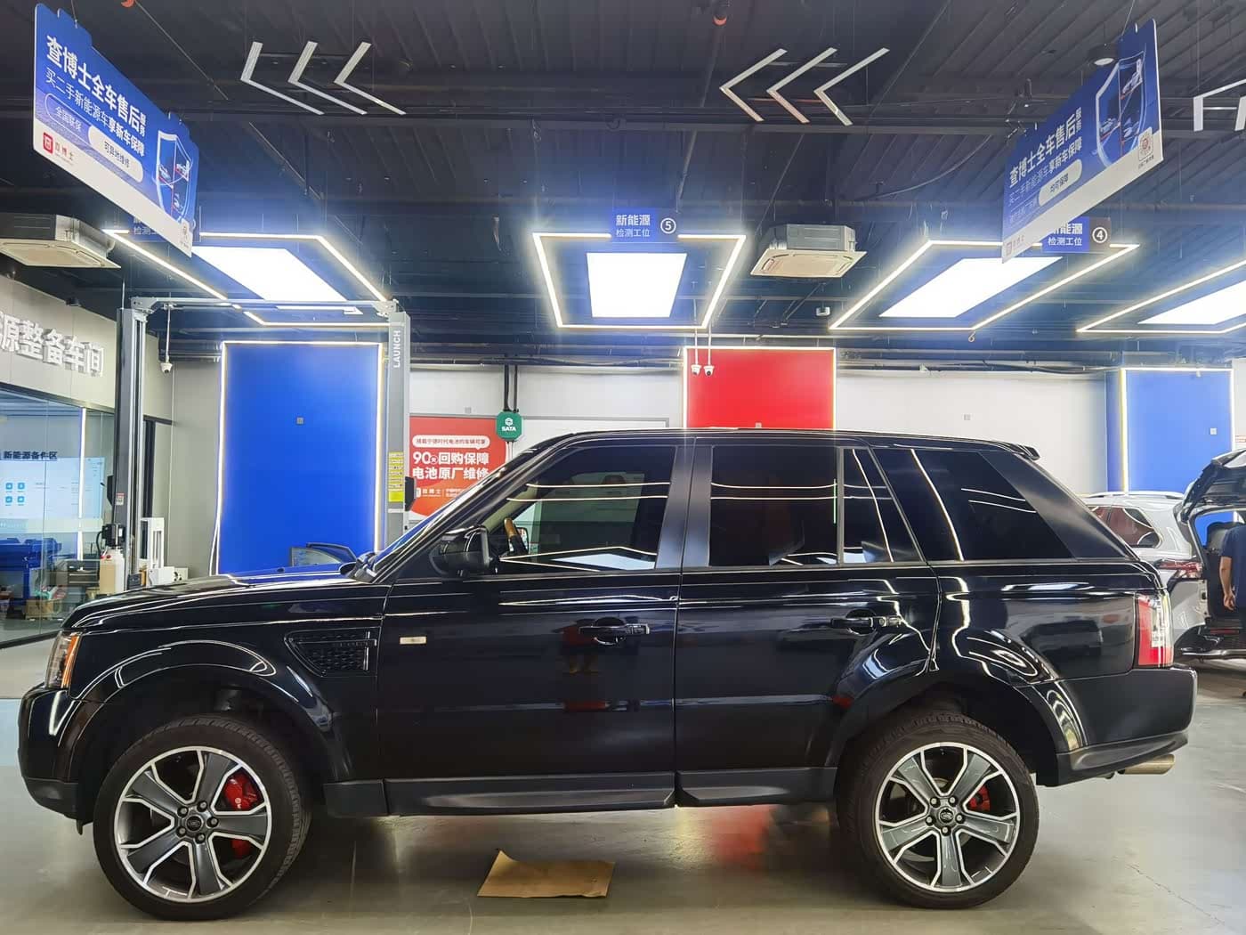 Land Rover Range Rover Sport 2013 — Фото 7/20