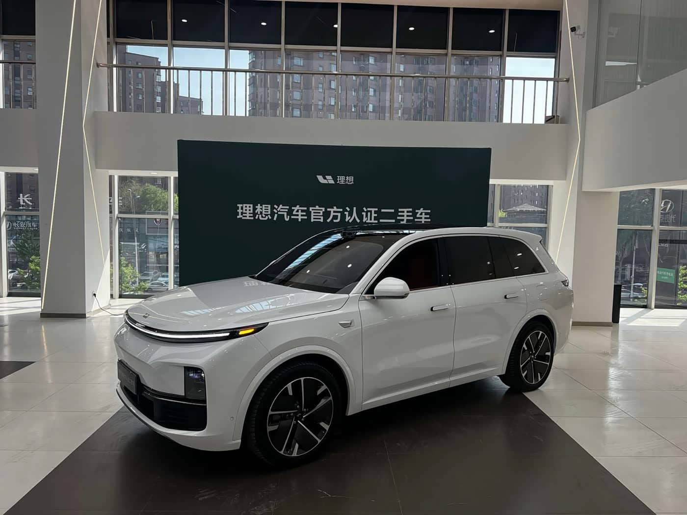 Li Auto Li L8, 2025