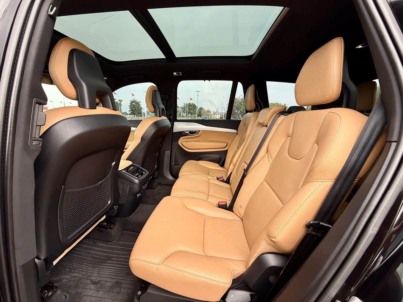 Volvo XC90 2017 — Фото 10/20