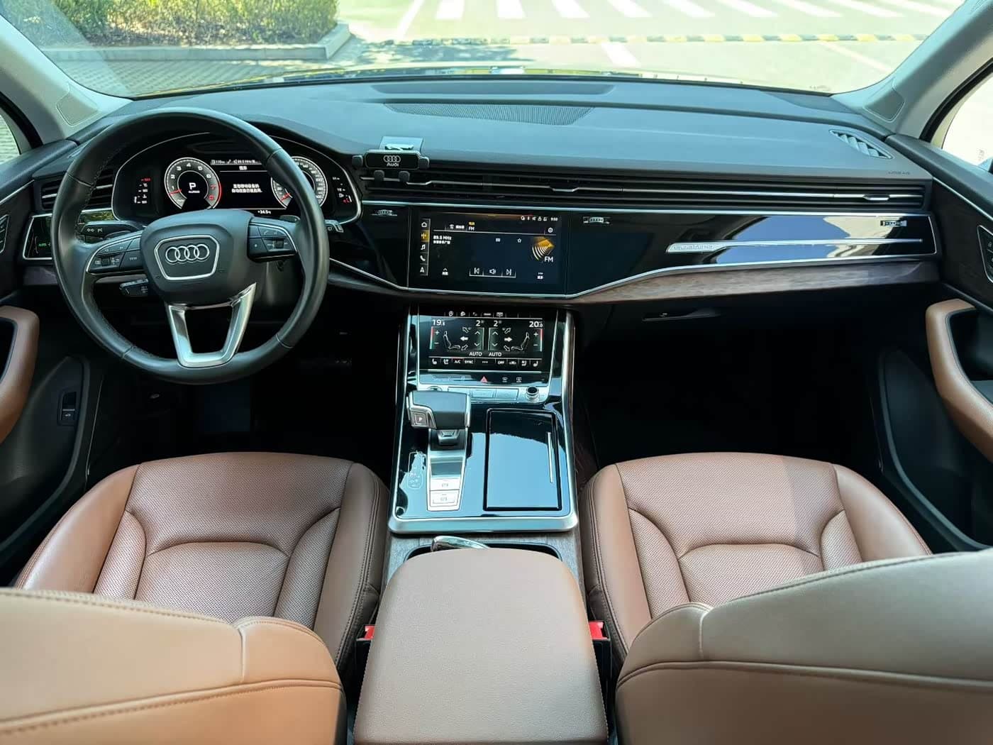 Audi Q7 2022 — Фото 8/9
