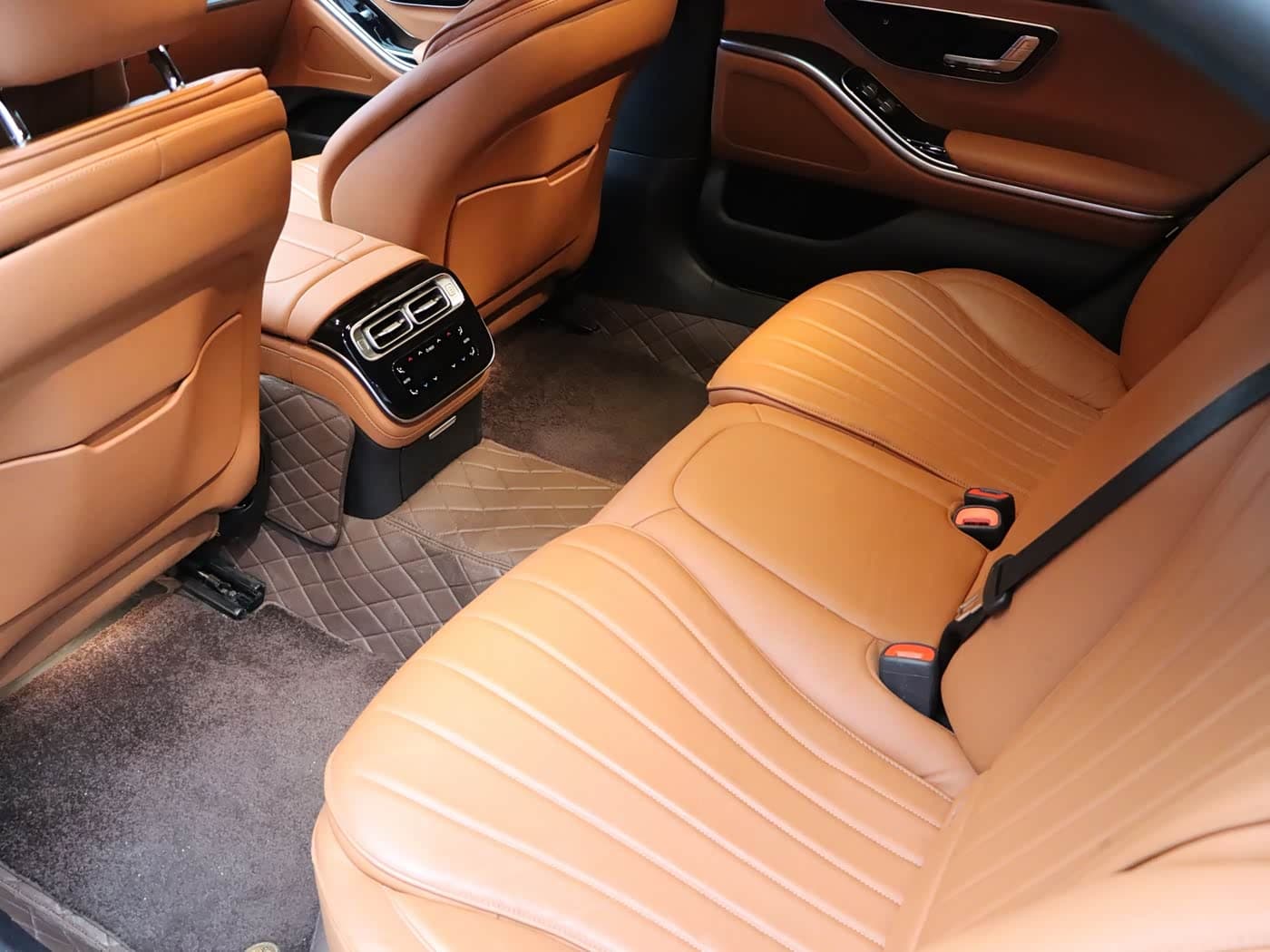 Mercedes-Benz S-Class 2025 — Фото 17/20