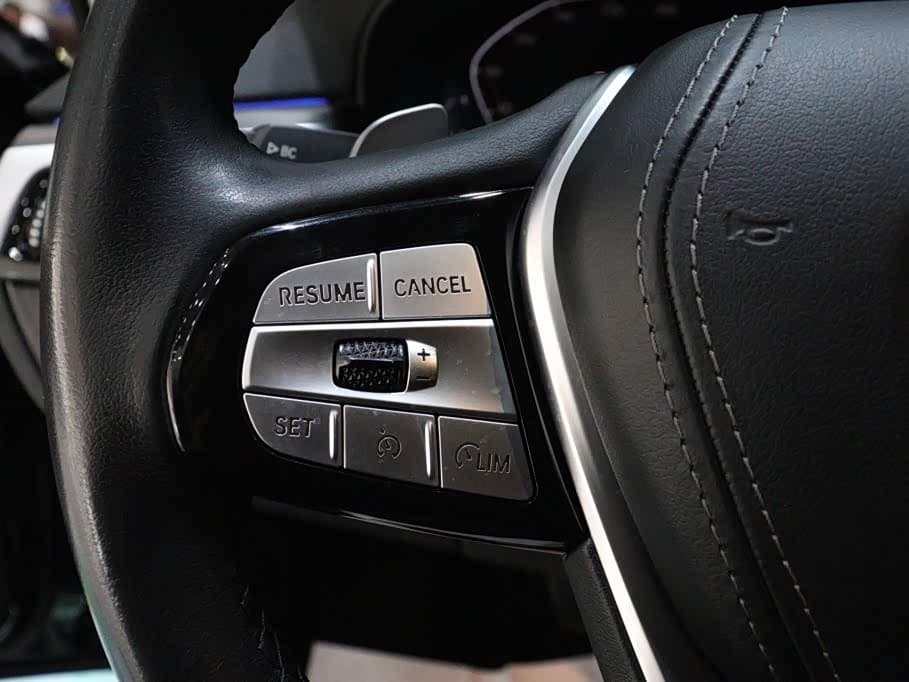 BMW 5 Series 2020 — Фото 16/20