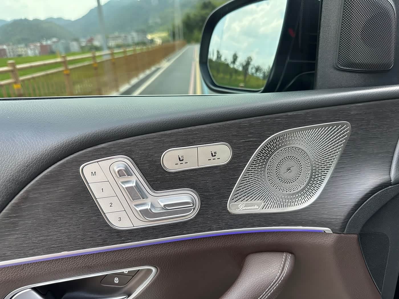 Mercedes-Benz GLE 2022 — Фото 16/20