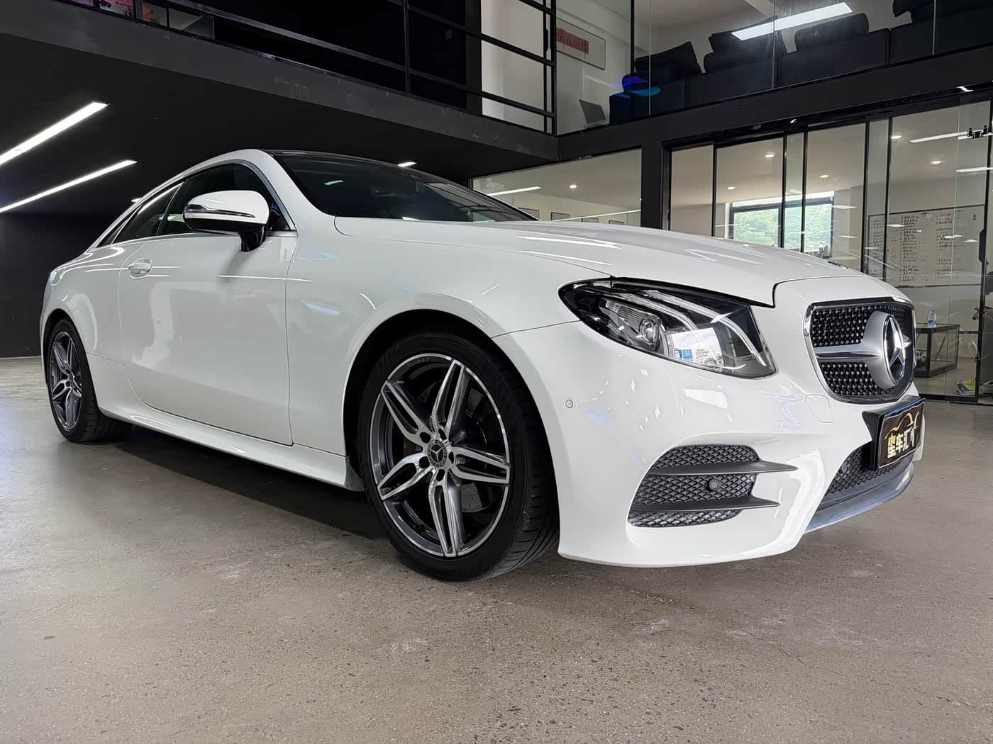 Mercedes-Benz E-Class 2018 — Фото 3/20