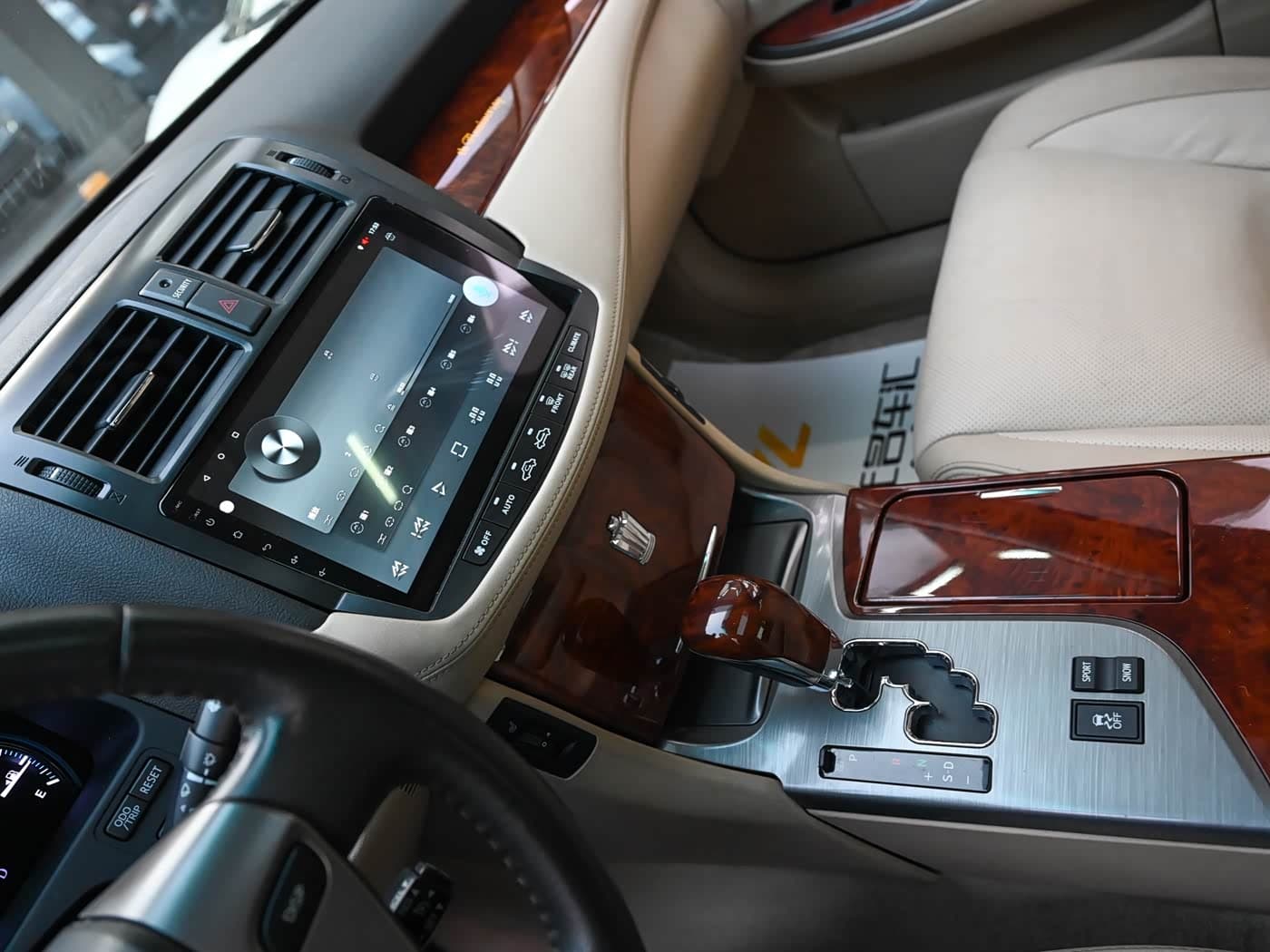 Toyota Crown 2015 — Фото 10/17