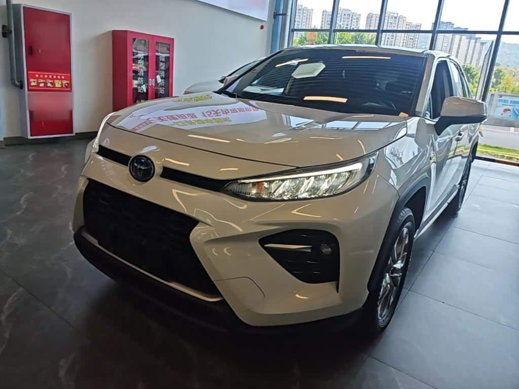 Toyota Wildlander 2021 — Фото 2/20