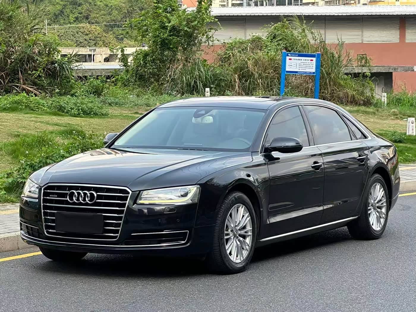 Audi A8, 2015