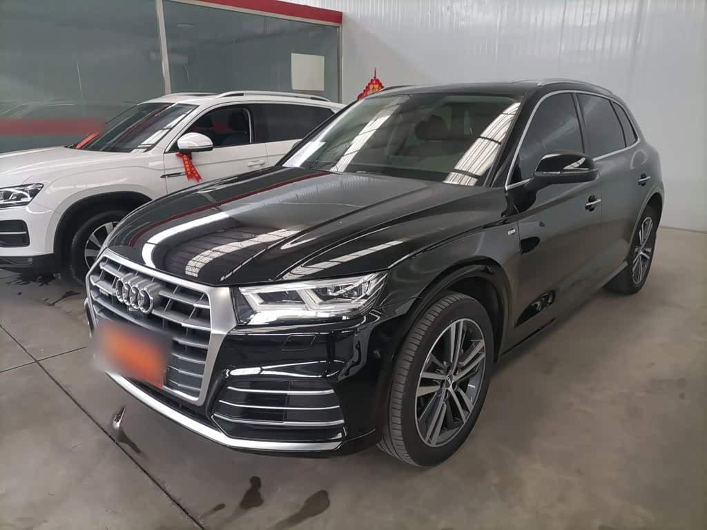 Audi Q5L 2020 — Фото 2/20