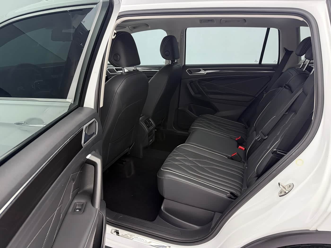 Volkswagen Tiguan L 2022 — Фото 15/20