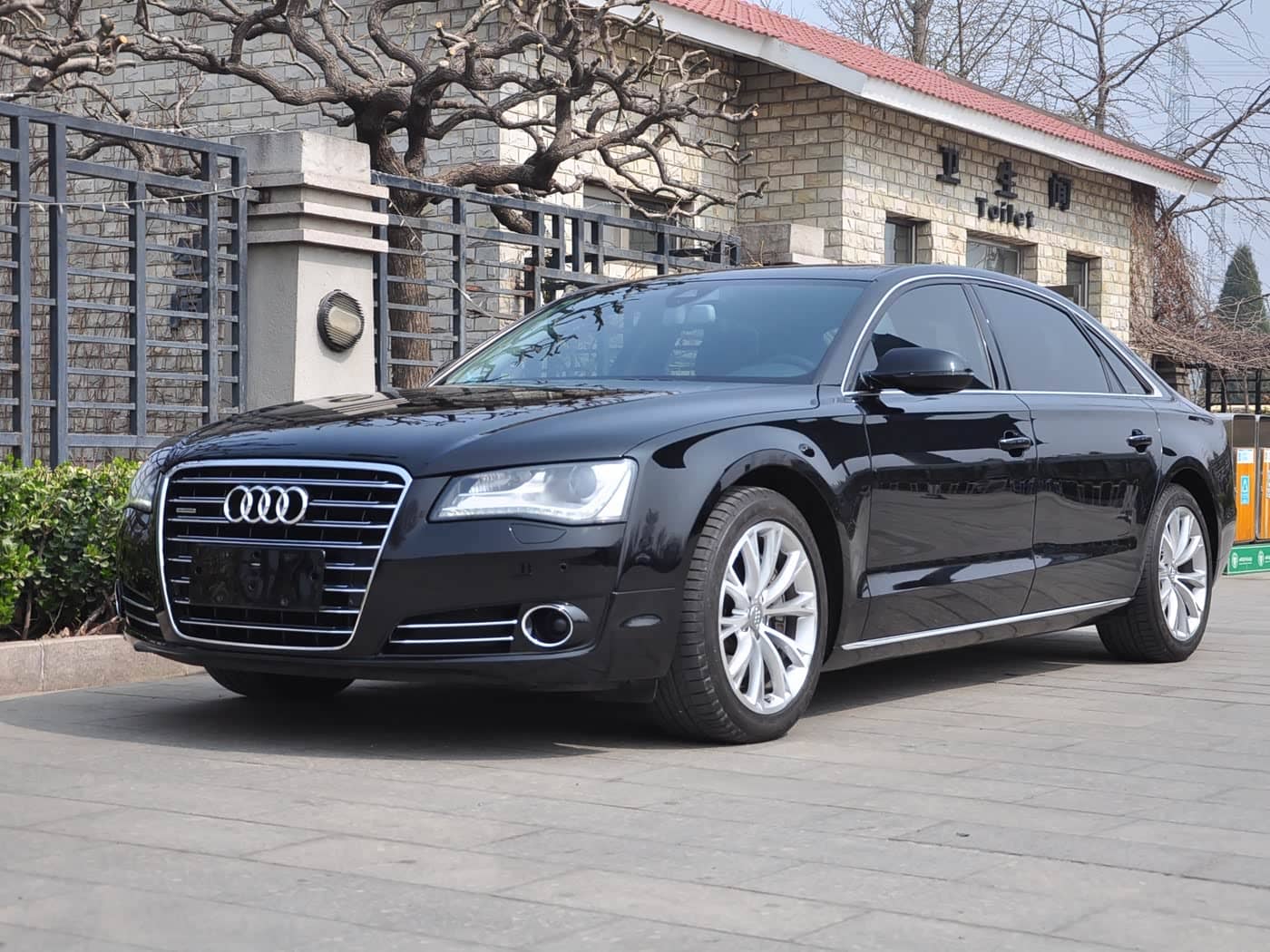 Audi A8, 2011