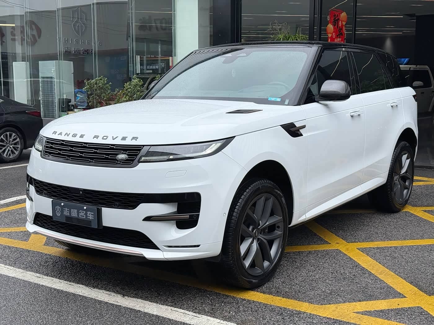 Land Rover Range Rover Sport, 2025