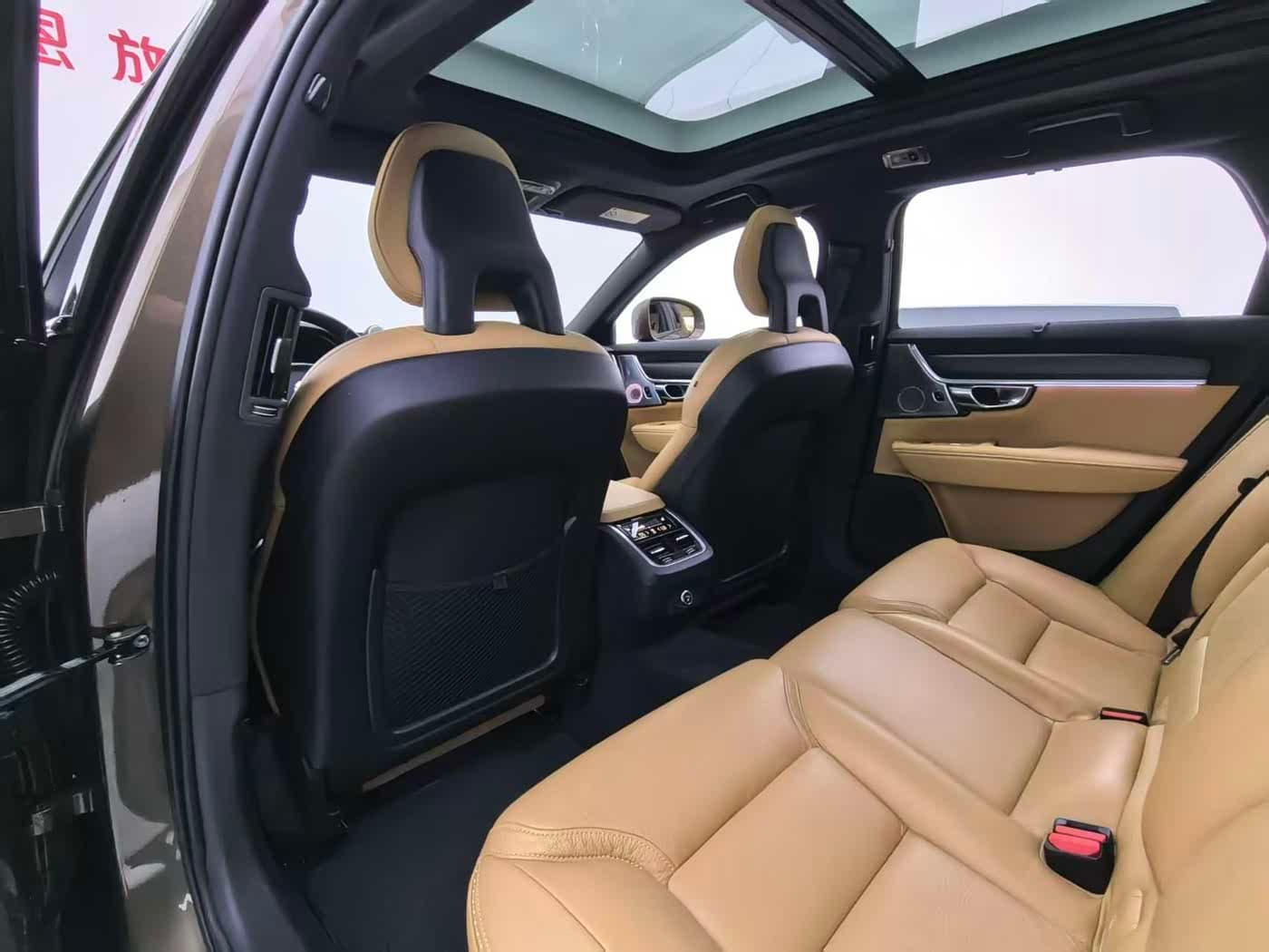 Volvo V90 2017 — Фото 14/20