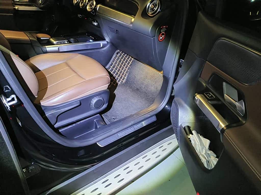 Mercedes-Benz GLB 2022 — Фото 13/13