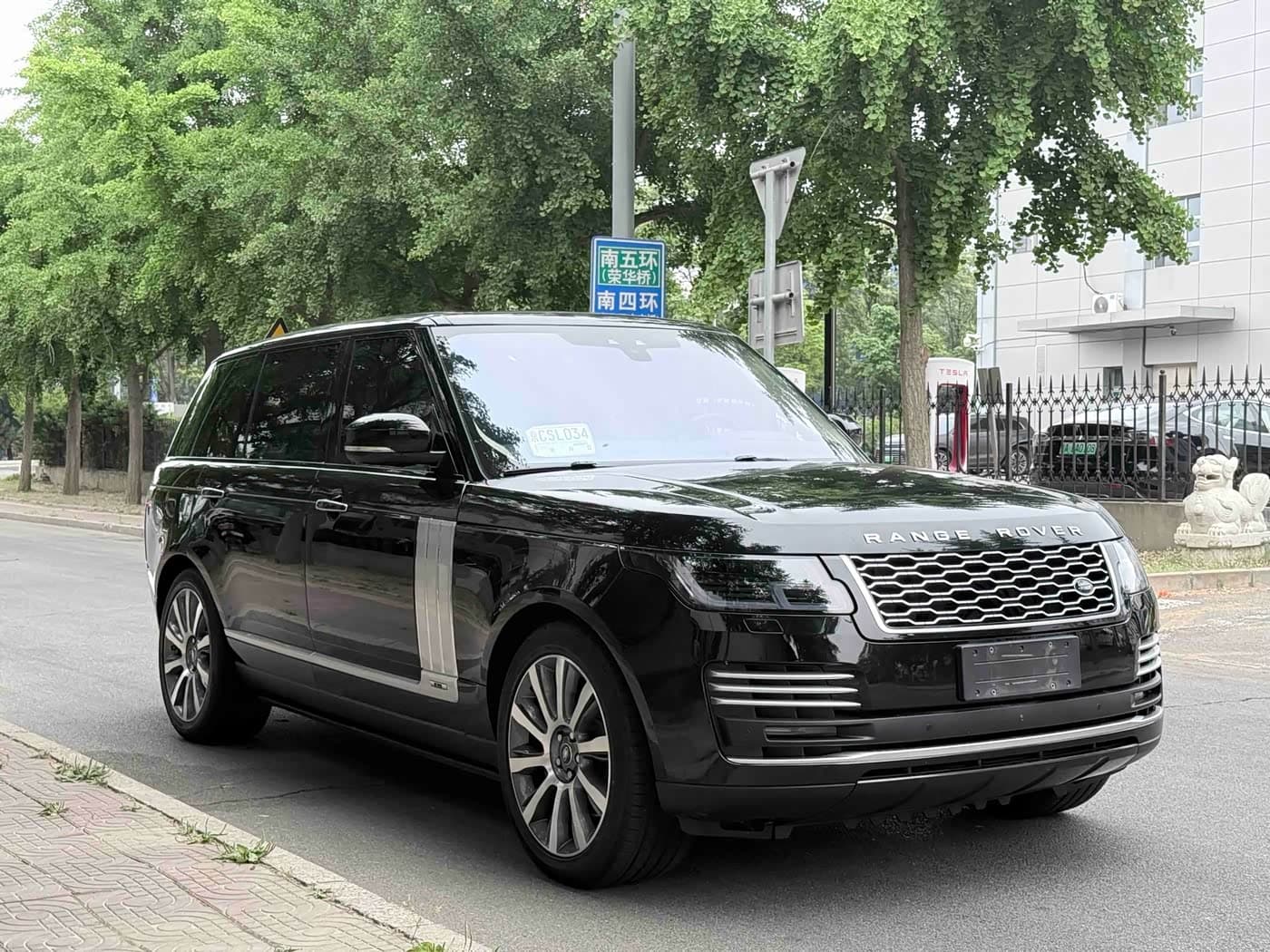 Land Rover Range Rover 2019 — Фото 3/20