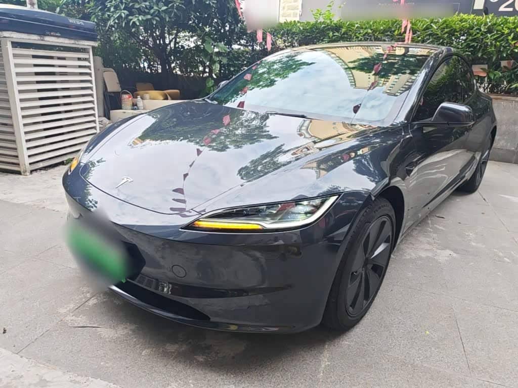 Tesla Model 3, 2025