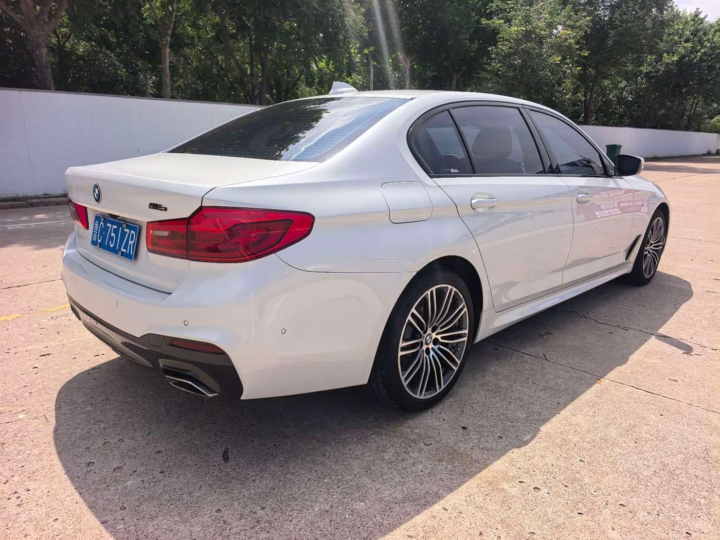 BMW 5 Series 2019 — Фото 4/9