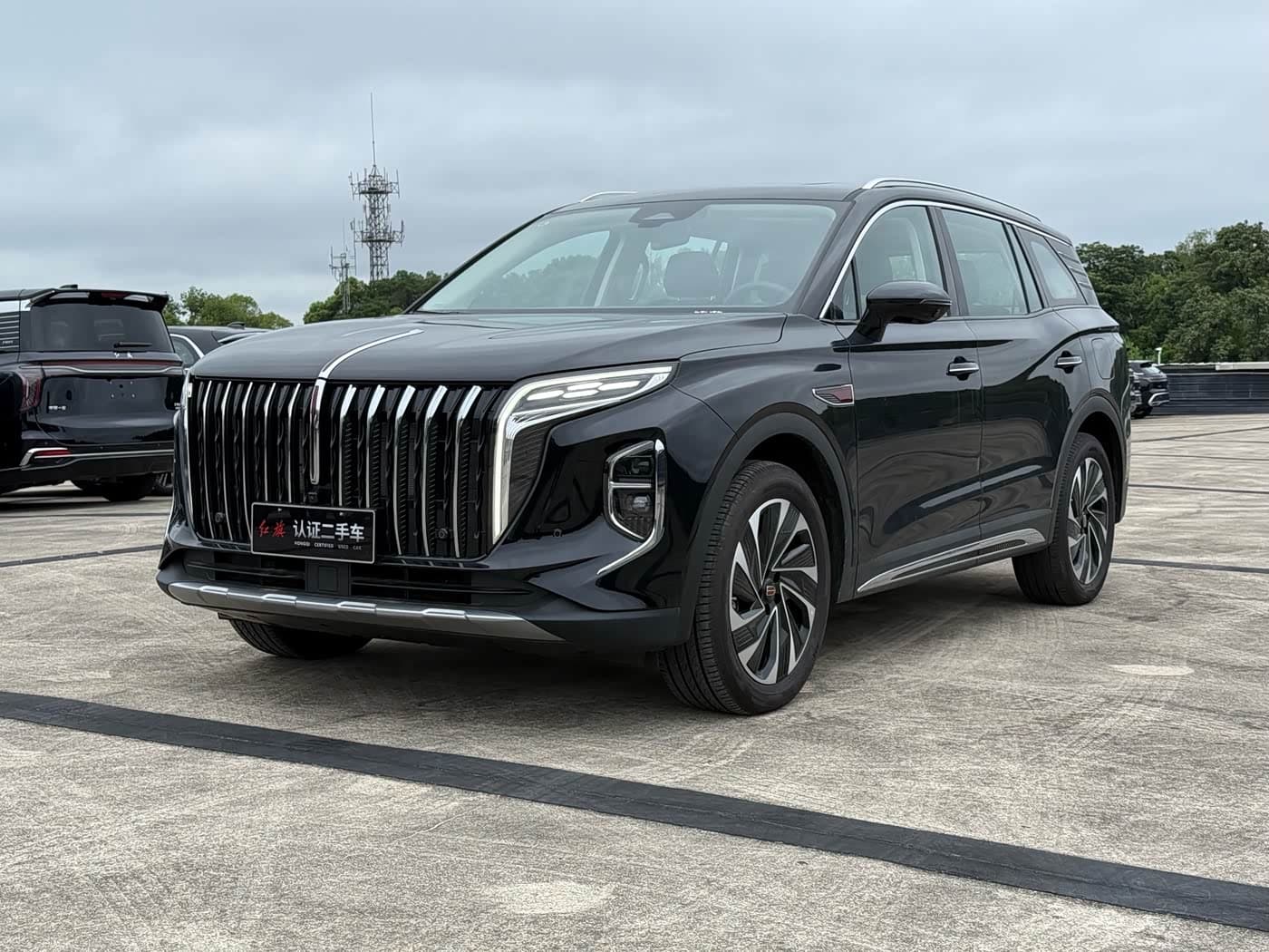 Hongqi HS7 PHEV 2026 — Фото 1/17