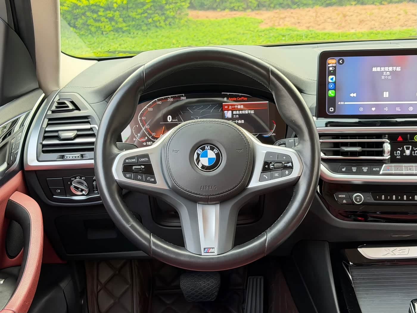 BMW X3 2022 — Фото 10/20