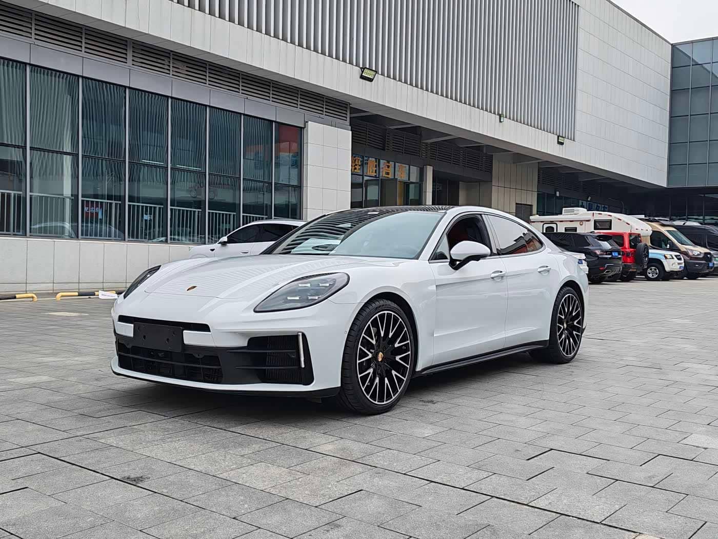 Porsche Panamera, 2024